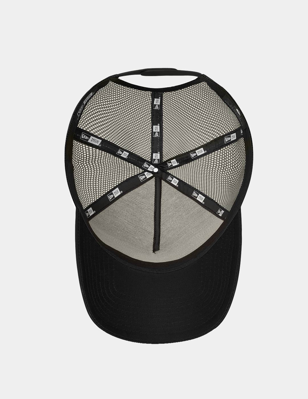 Gorra NEW ERA 940 HERITAGE PATCH TRUCKER - Negro