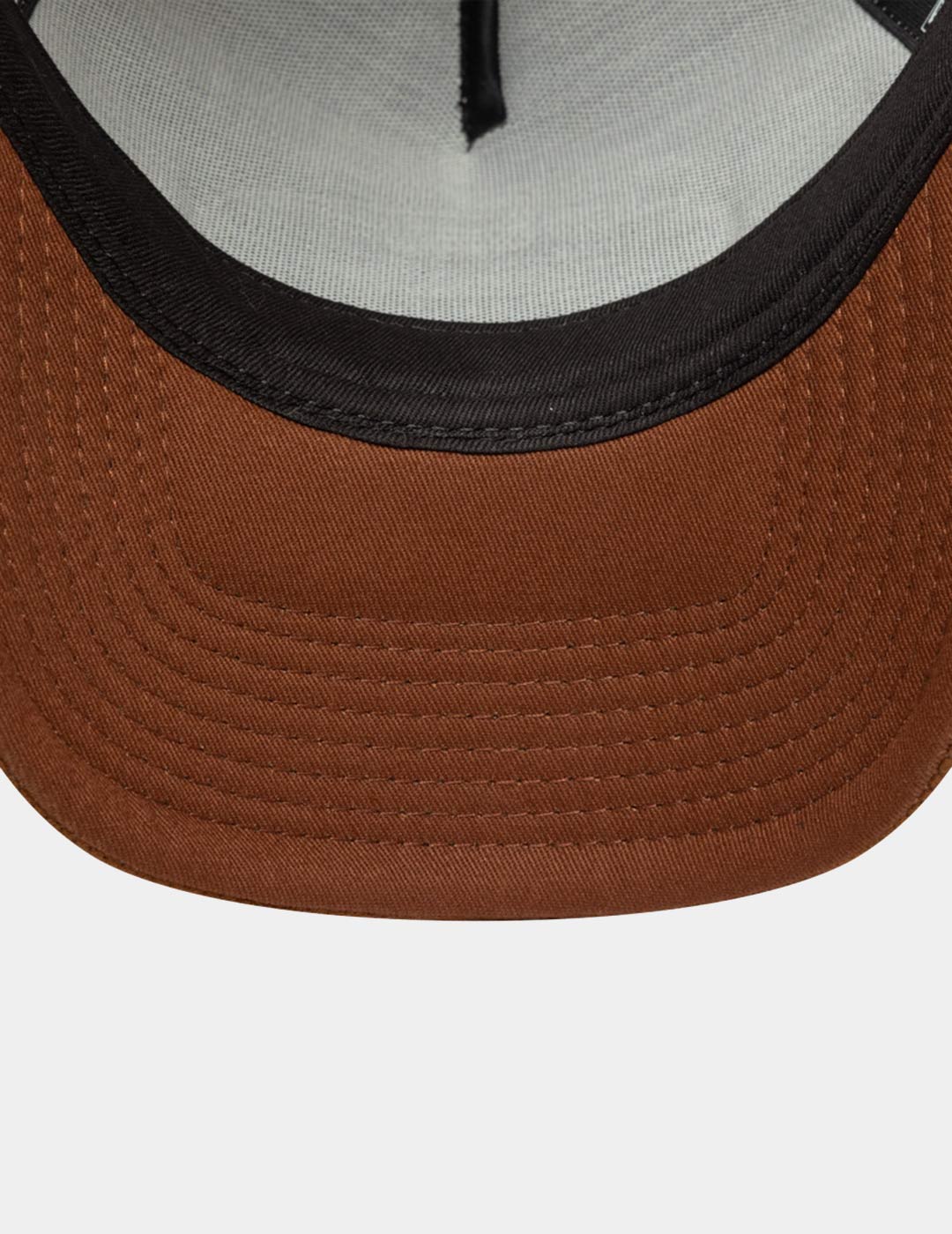 Gorra NEW ERA OVAL PATCH SUEDE TRUCKER NEWERA - Light Beige