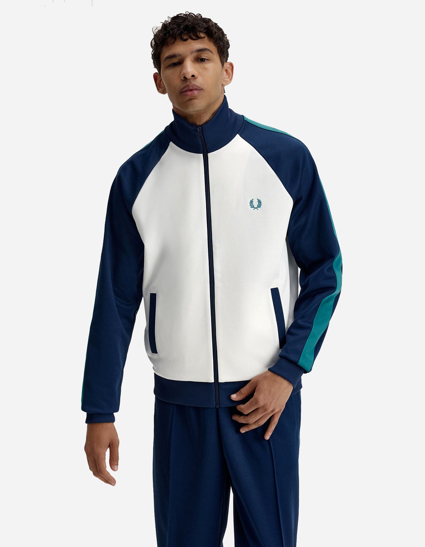 Chaqueta FRED PERRY J2327 - Snow White