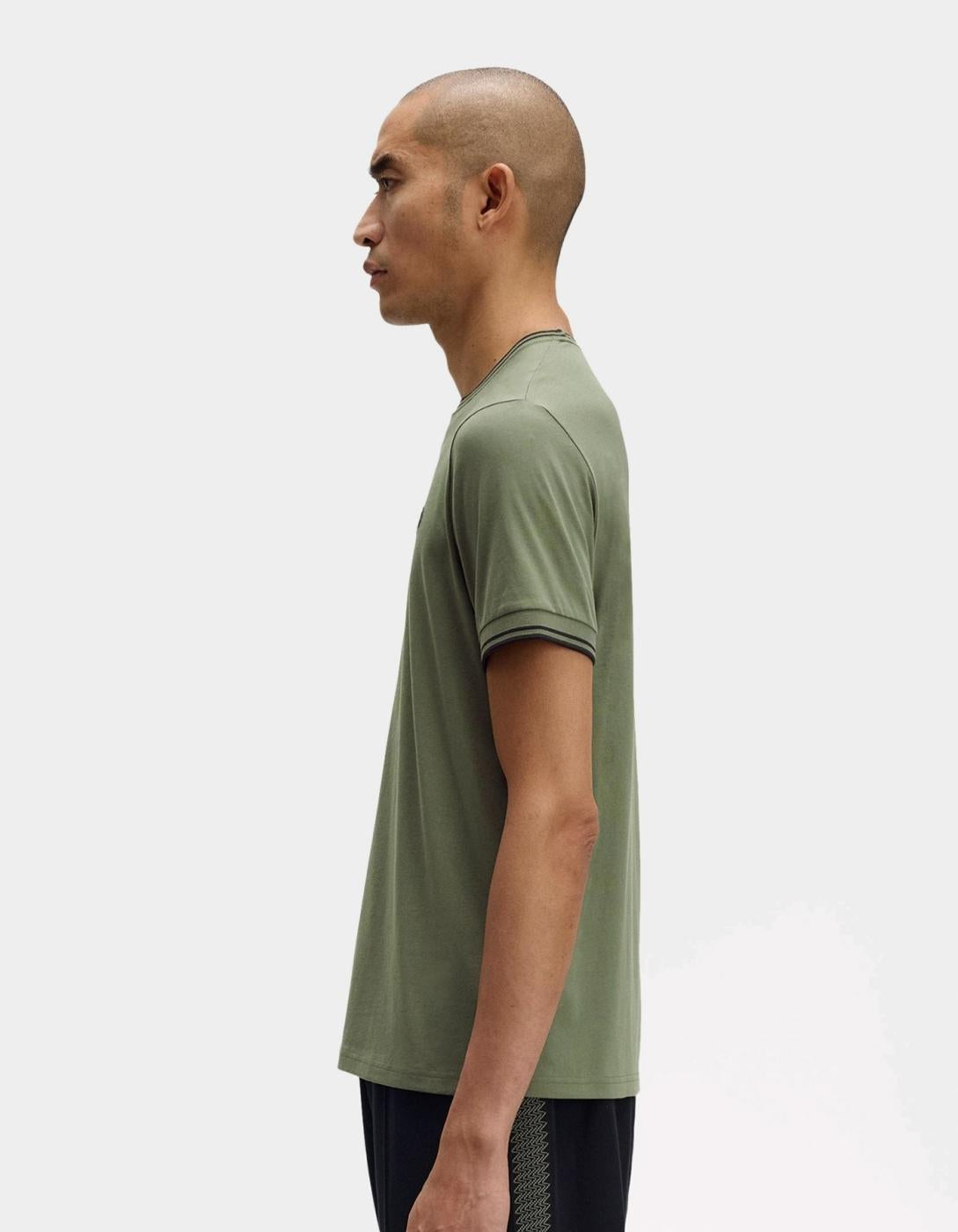 Camiseta FRED PERRY M1588 - Laurel Wreath Green/Black