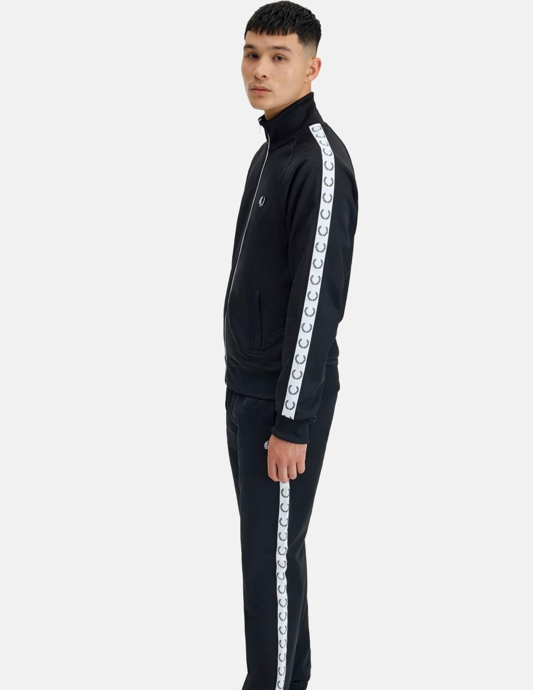 Cazadora FRED PERRY J1327 - Black