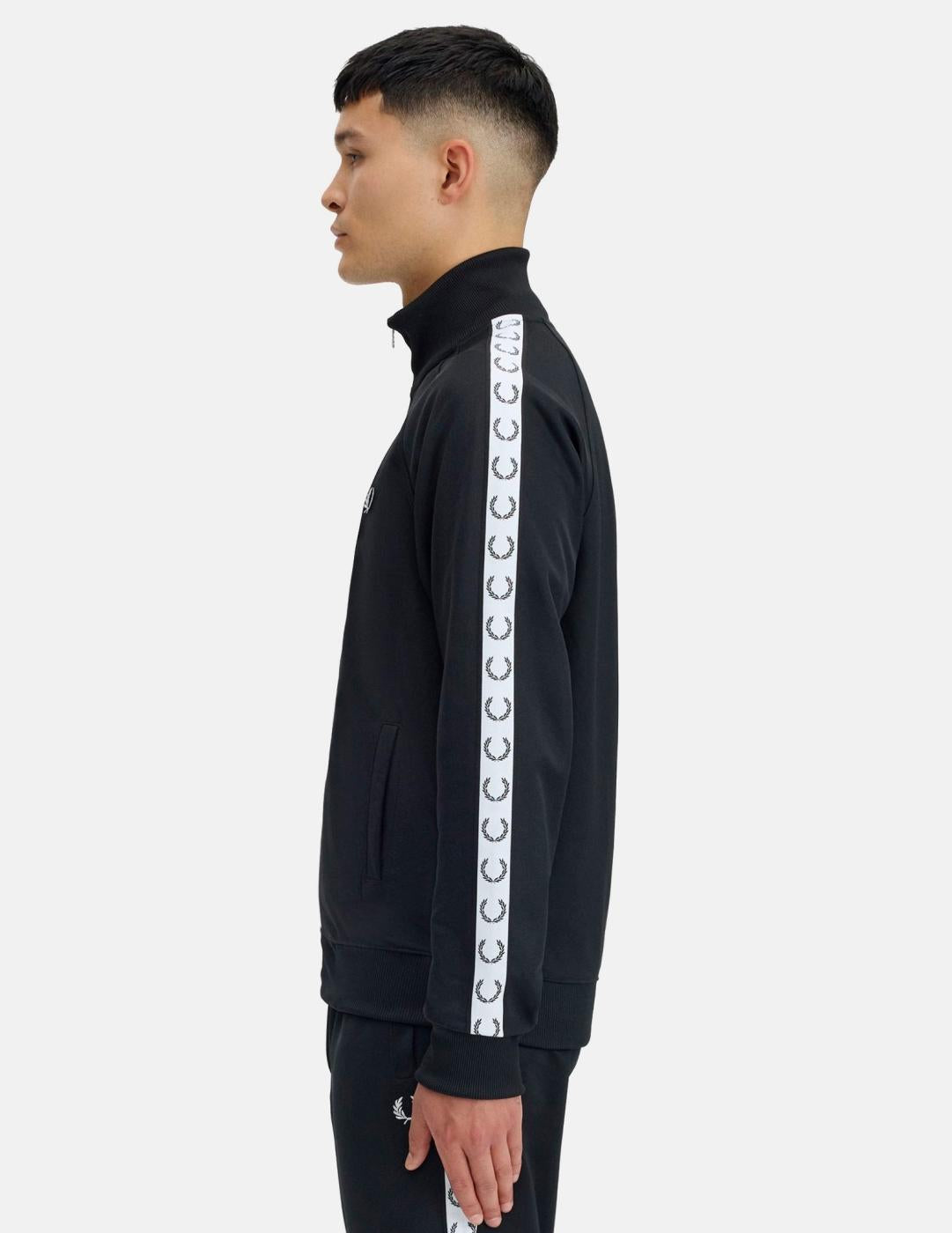 Cazadora FRED PERRY J1327 - Black