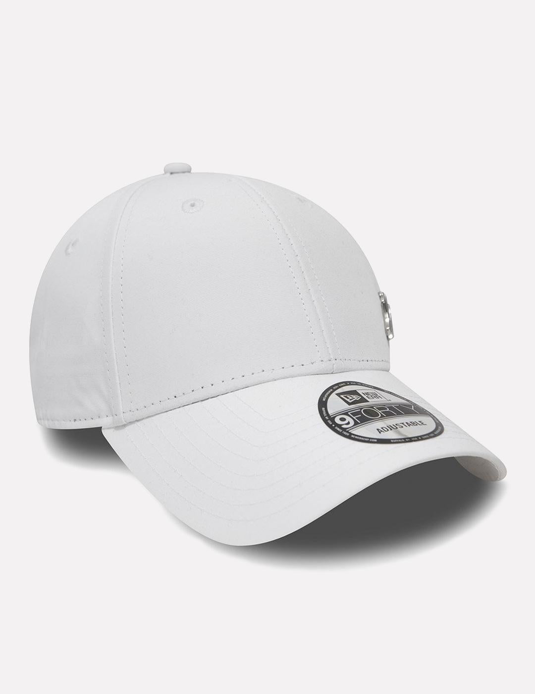 Gorra 940 FLAWLESS LOGO BASIC NEYYAN - White