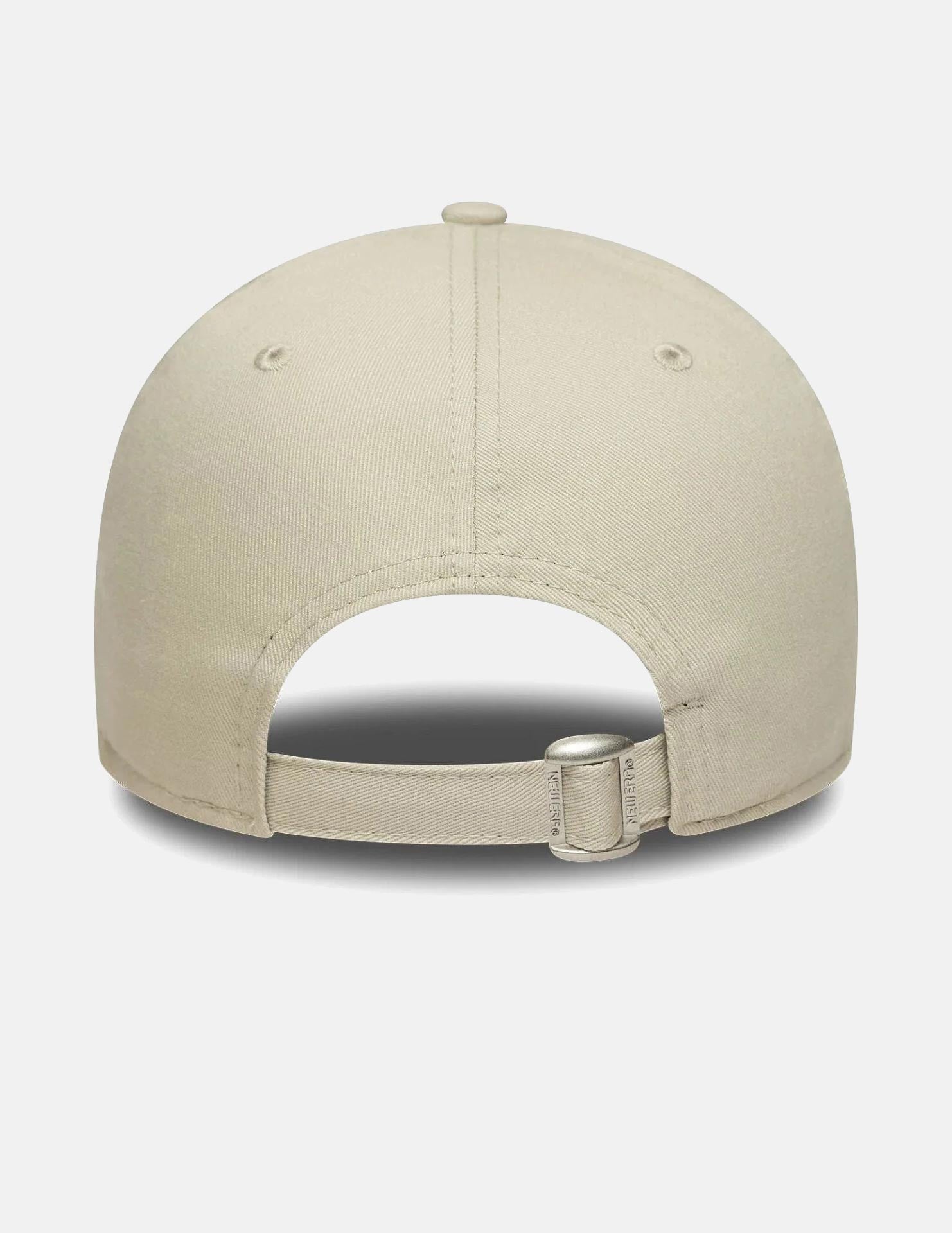 Gorra NEW ERA 940 LEAGUE ESSENTIAL OAKATH - Light Beige