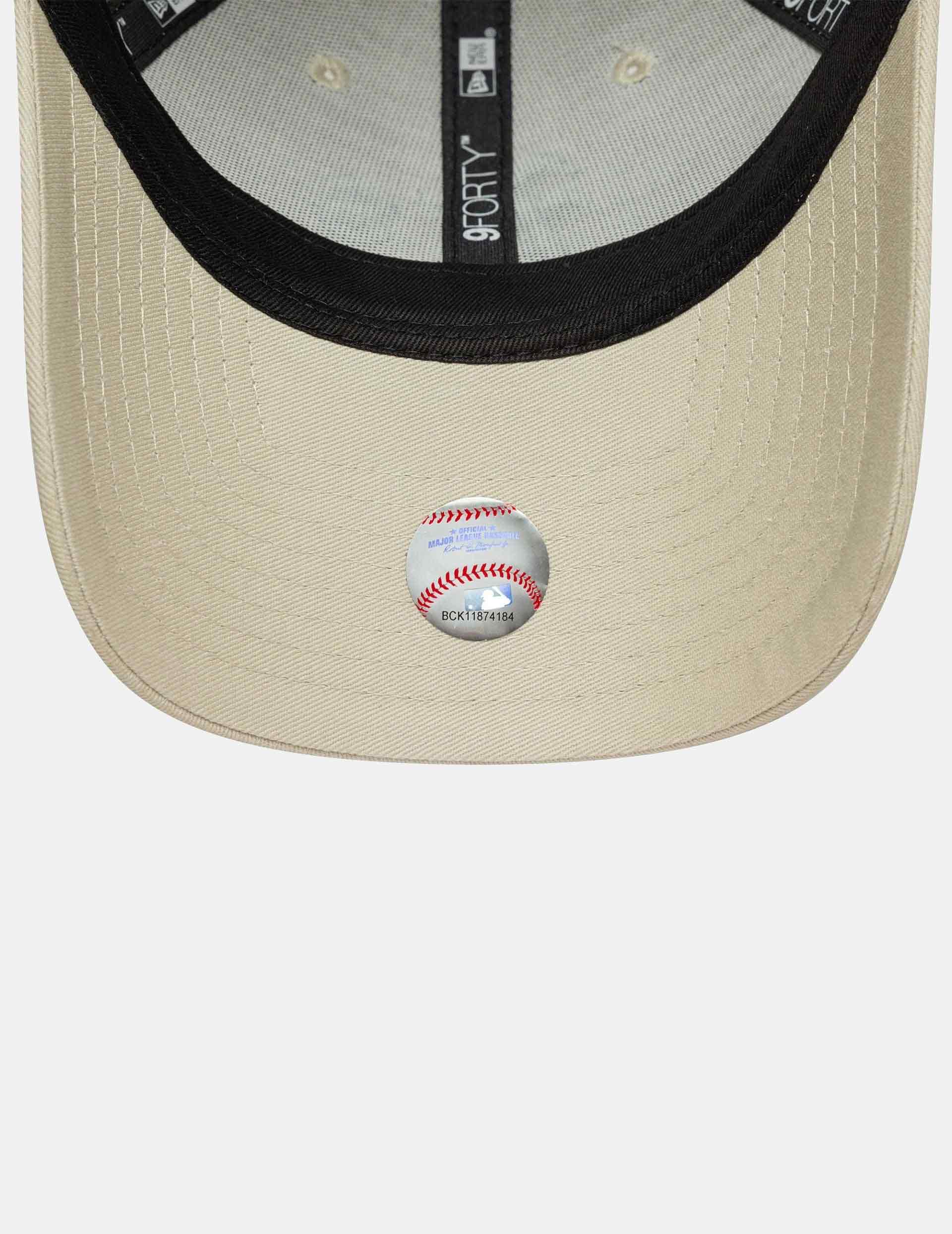 Gorra NEW ERA 940 LEAGUE ESSENTIAL OAKATH - Light Beige