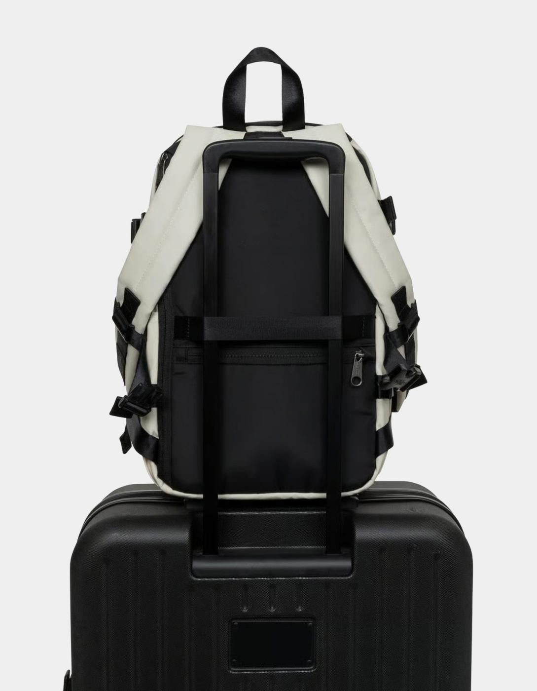 Mochila EASTPAK CABIN PAK'R 22L - Tarp Cloth
