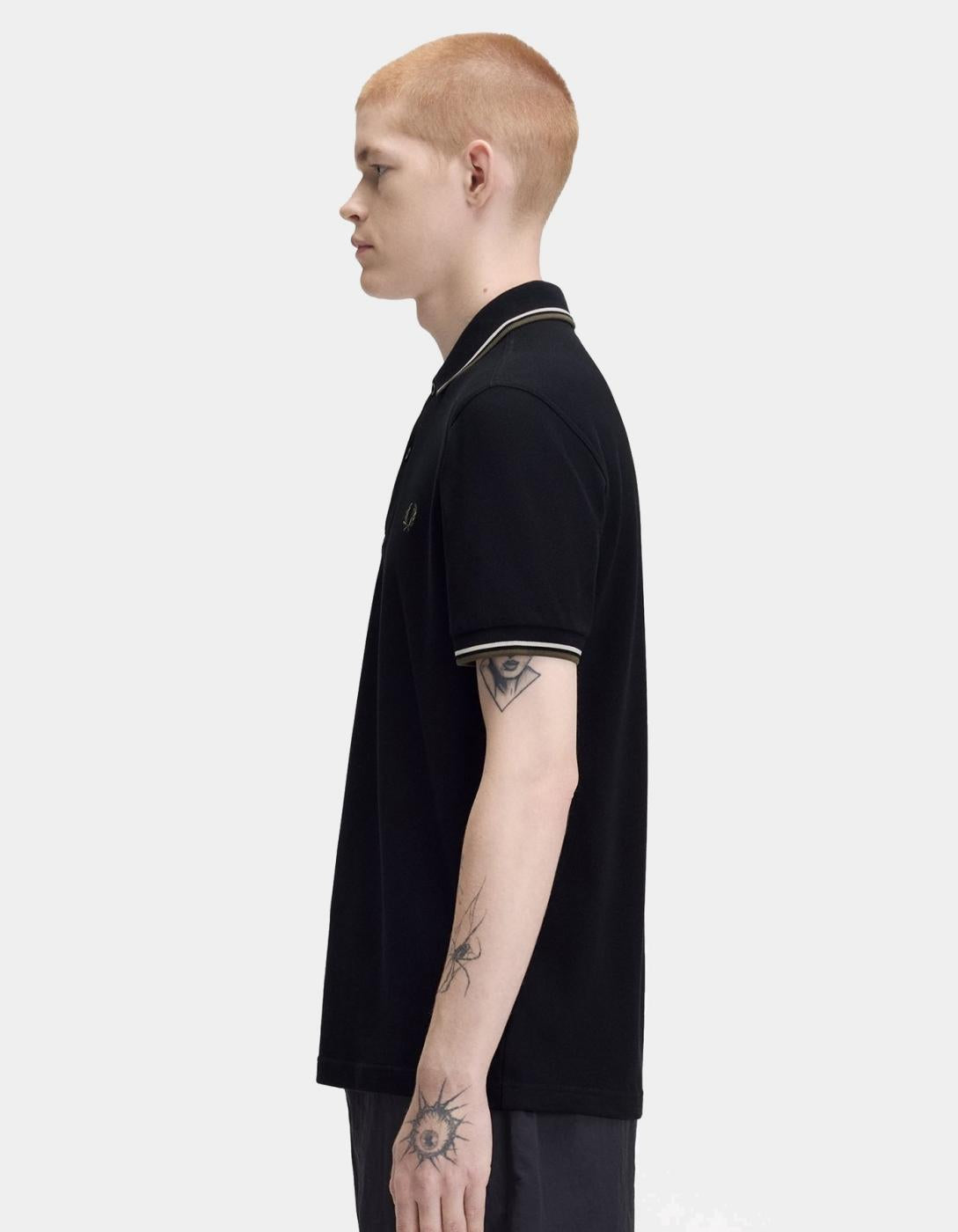 Polo FRED PERRY M3600 - Black/Ecru/Laurel Wreath Green