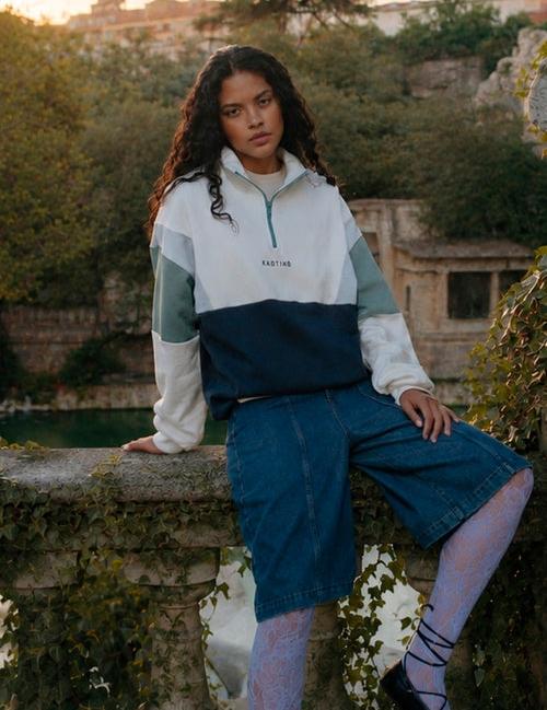 Sudadera Crew KAOTIKO ARTHUR - Ivory/Black/Niagara