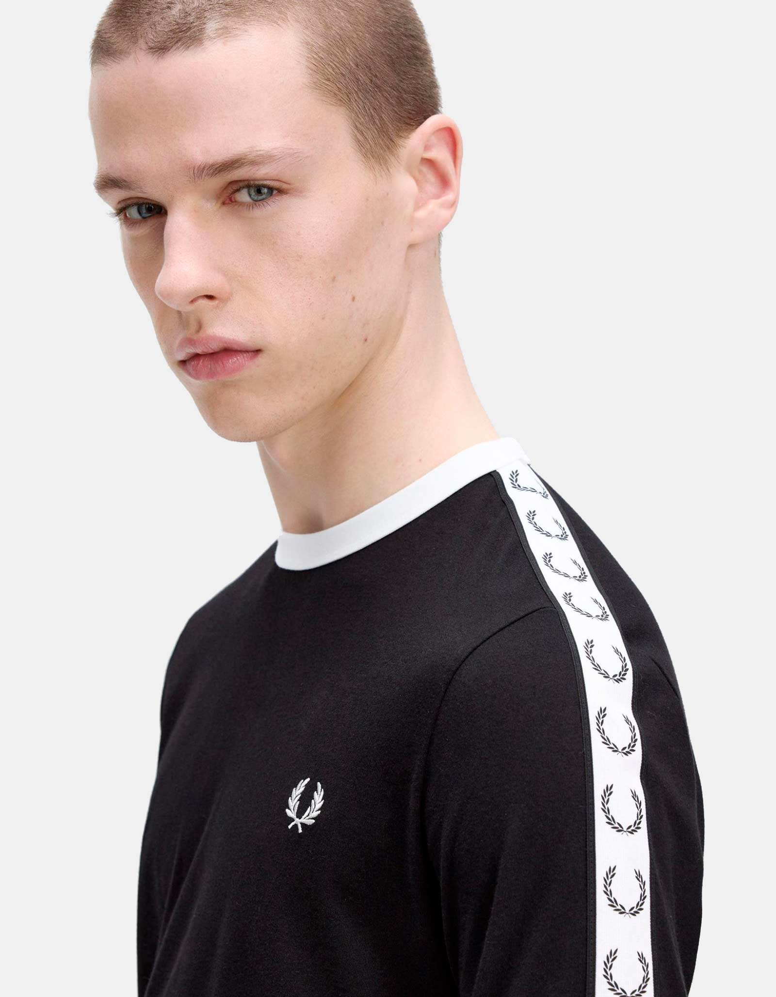 Camiseta FRED PERRY M4620 - Black