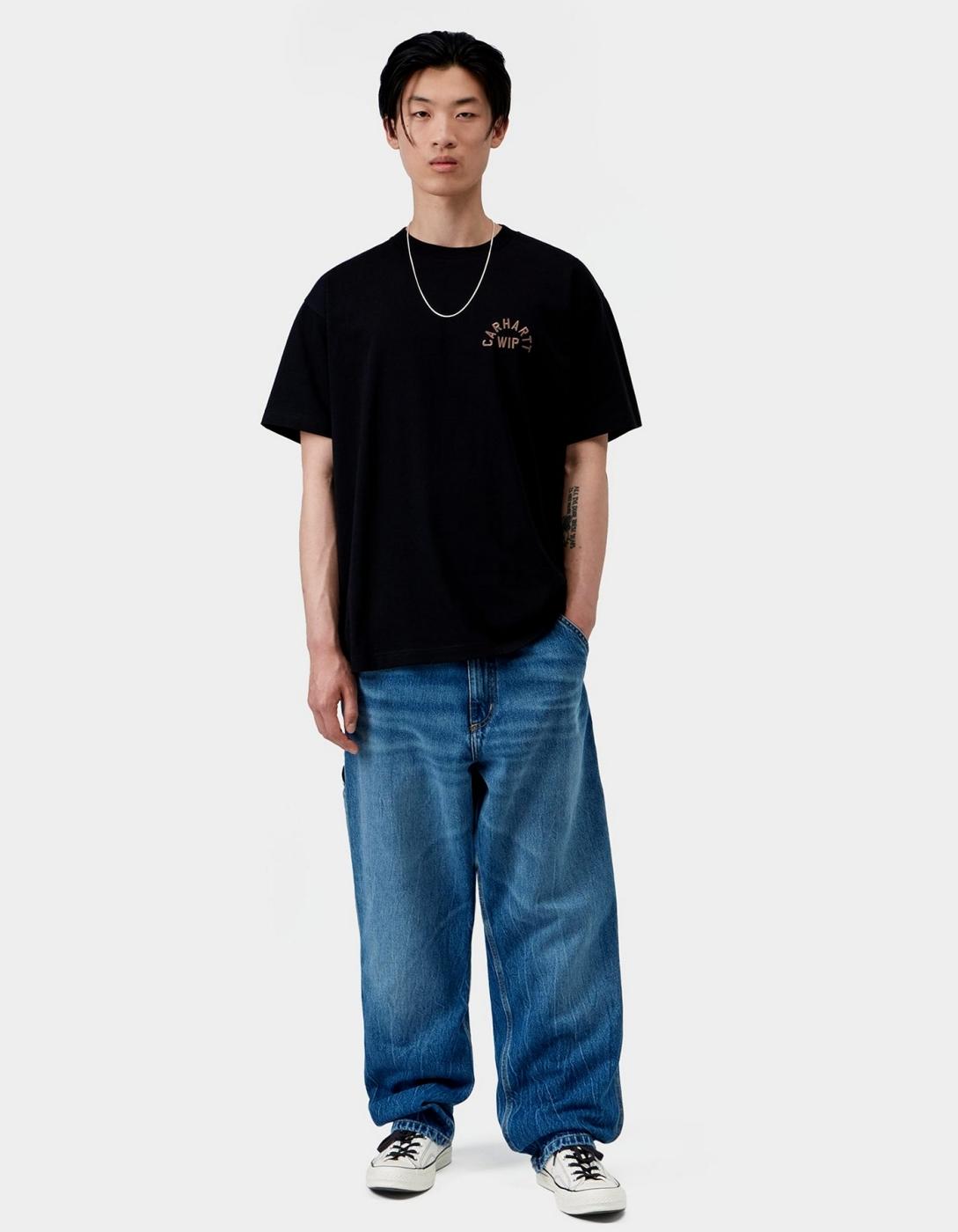 Camiseta ARCH SCRIPT - Black / WIP H Brown