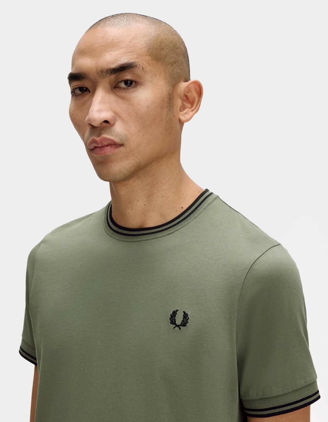 Camiseta FRED PERRY M1588 - Laurel Wreath Green/Black