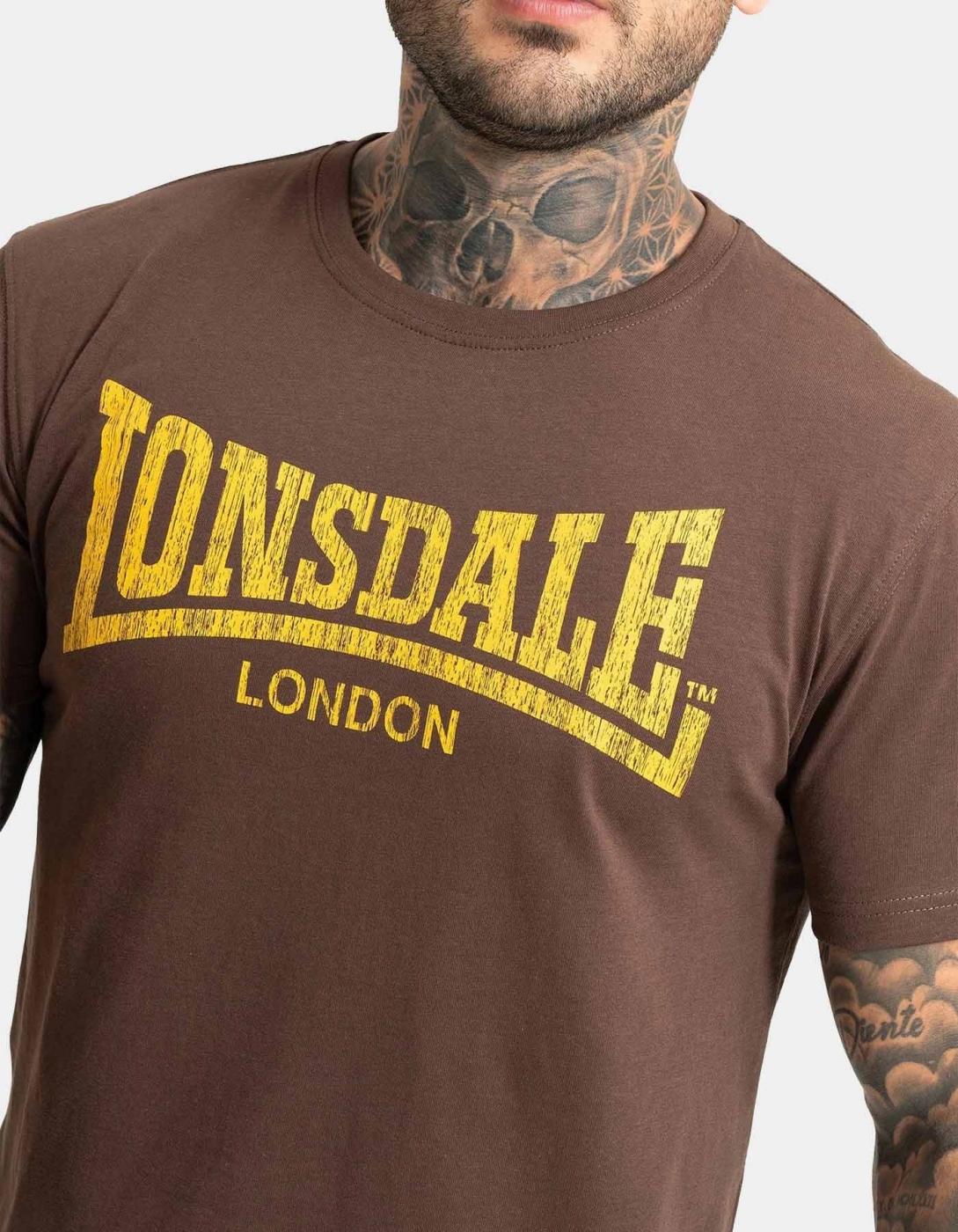 Camiseta LONSDALE LOGO KAI - Brown/Mustard