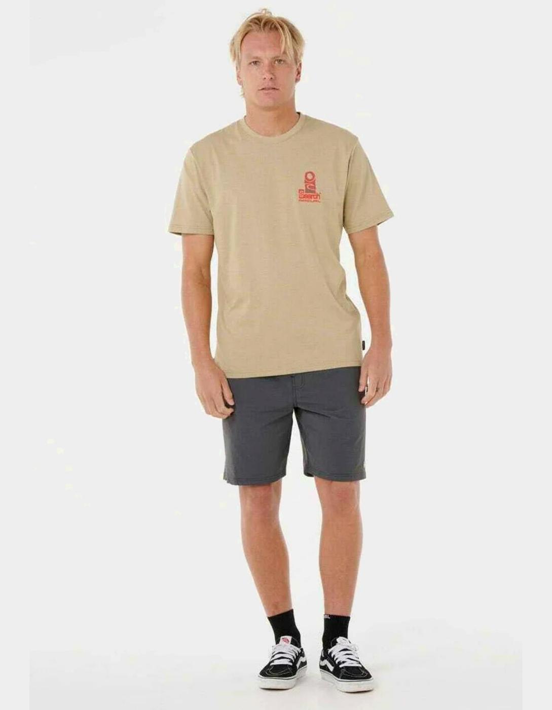 Camiseta VAPORCOOL SEARCH STACK  - Sand Dune