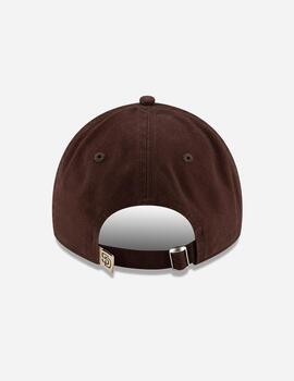 Gorra NEW ERA CORE CLASSIC 920 REP SADPAD - Dark Brown