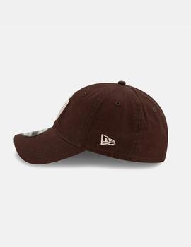 Gorra NEW ERA CORE CLASSIC 920 REP SADPAD - Dark Brown