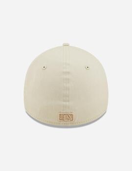 Gorra NEW ERA LEAGUE ESSENTIAL 3930 NEYYAN - Light Beige