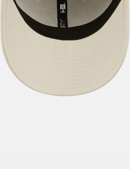 Gorra NEW ERA LEAGUE ESSENTIAL 3930 NEYYAN - Light Beige