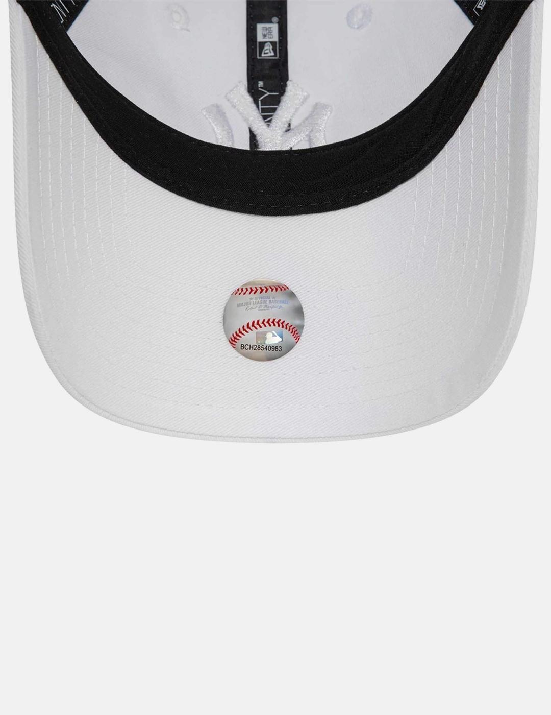 Gorra NEW ERA LEAGUE ESSENTIAL 940 NEYYAN - White