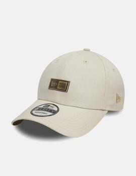 Gorra NEW ERA 940 NE BADGE - Light Beige